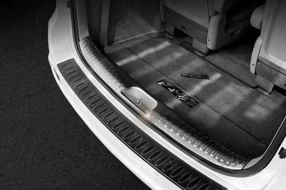 �������� �� ����� ��������� KIA Carnival 3 Mayton