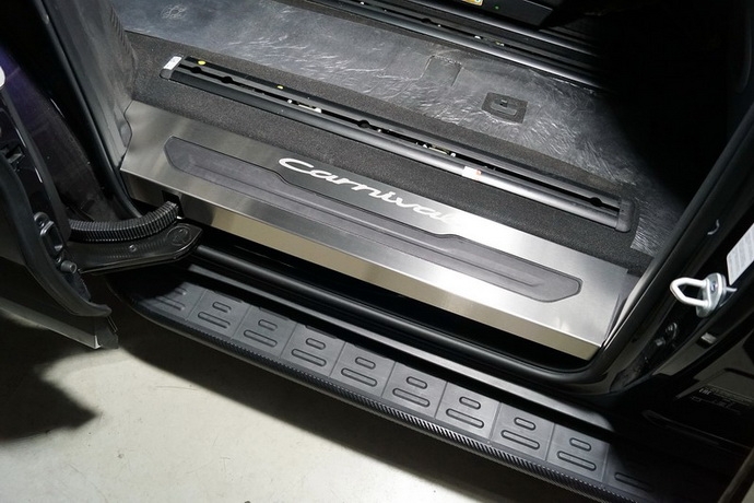 �������� �� ������ KIA Carnival KA4 ������������ �����