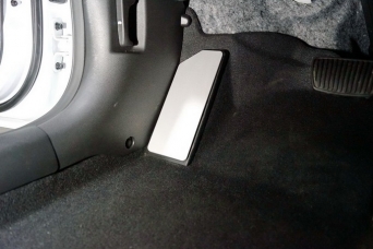 �������� ��� ����� ���� KIA Carnival KA4