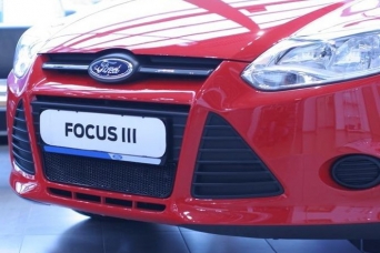   Ford Focus III 2011-2015  10 