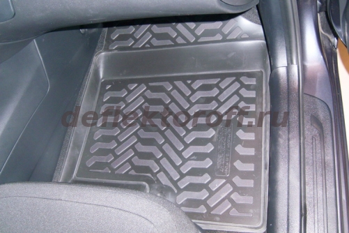 ������� � ����� KIA Ceed II ���������� � ����������� ������