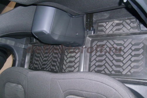 ������� � ����� KIA Ceed II ���������� � ����������� ������