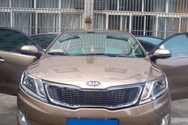 �������� �� ����  KIA RIO III 2011-2014 