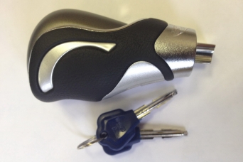 ����� ���� KIA Rio III � ����� � �������������� ������