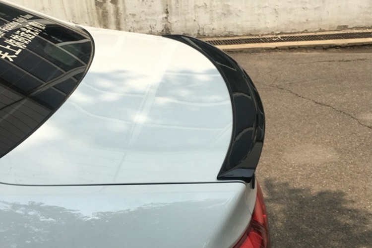 ������� KIA Rio III �� �������� lip