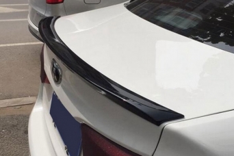 ������� KIA Rio III �� �������� lip